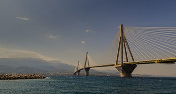 Вантовый мост / Самый длинный мост в Греции и самый длинный вантовый мост в мире.