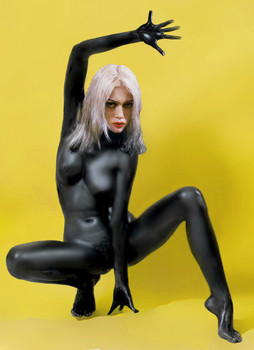 Фотографы - ПРОРОКИ! / Ведущему в стране оператору сотовой связи velcom.by исполнилось 20 лет! А это фото сделано в 96 г… Фирменный цвет логотипа компании, невзначай нарисовался ещё за несколько лет до появления самой компании https://www.velcom.by/ru/ :)