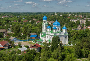 Благовещенская церковь в Торжке / Вид со Спасской церкви Борисоглебского монастыря
