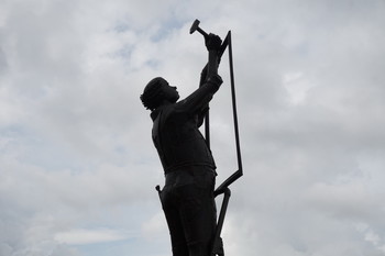 Прибивающий к небу / парк Покровско-Стрешнево, Москва, http://wikimapia.org/#lang=ru&amp;lat=55.819200&amp;lon=37.482157&amp;z=19&amp;m=ys