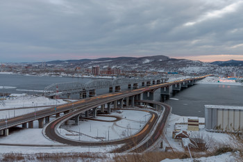 Вечереет / Новый мост через Енисей в Красноярске разгрузил город