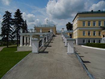 Аппарель / усадьба фон Дервиза Кирицы, спасский район, рязанская область
http://wikimapia.org/#lang=ru&amp;lat=54.291583&amp;lon=40.357225&amp;z=16&amp;m=w