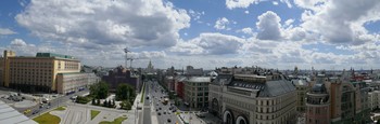 Крыши Москвы / Вид на Москву со смотровой площадки Центрального Детского мира.