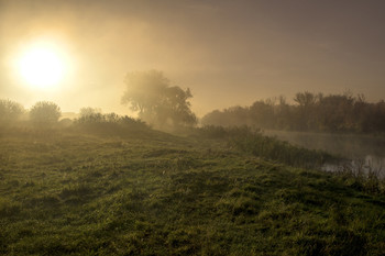 Рассвет нового дня / утро,туман,река