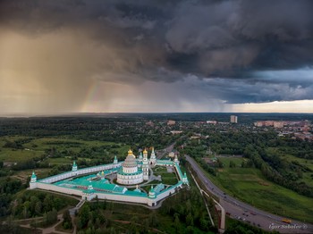 Гроза / Ново-Иерусалимский монастырь.
New Jerusalem monastery.