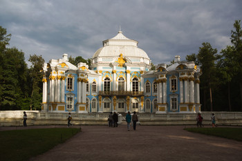 Павильон в парке / Павильон Эрмитаж в Екатерининском парке в Пушкине,Санкт-Петербург
