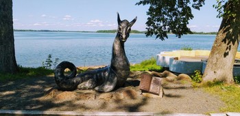 ДРАКОН НА ПЛЯЖЕ / ДРАКОН НА ПЛЯЖЕ

СКУЛЬПТУРА В Г. ЛЕПЕЛЬ