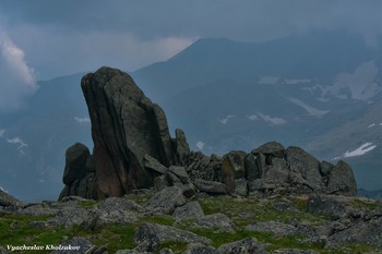 Вершина старой крепости / Харатас - горный хребет в Кузнецком Алатау, Республики Хакасия.