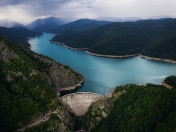 Vidraru dam / Плотина Видрару, румынские Карпаты
