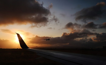 &nbsp; / Встреча на взлетной полосе