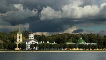 Сентябрьское небо... / Одно из любимых мест отдыха москвичей и гостей столицы ...