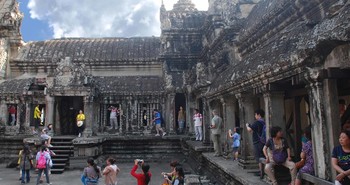 Храмовый ансамбль / В одном из заброшенных храмов Камбоджи
