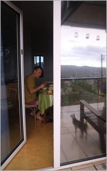 Гостья из зазеркалья / ***