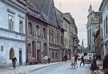 ВИЛЬНЮС / Съемка 1974 г. Зенит Е, Индустар 50.
Тогда называлась ул Горького.