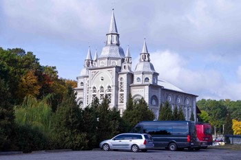 Храм / Молельный дом евангельских христиан-баптистов (ЕХБ) в Виннице-одно из красивейших подобных сооружений в Европе.