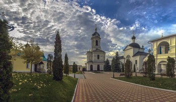 В Серпуховском Высоцком монастыре. / Прогулки по Серпухову.