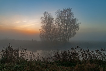 Чуть ночь превратится в рассвет / ***