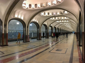 ст. метро Маяковская / Москва