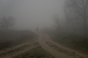 Одиночество.. / утро,туман,человек