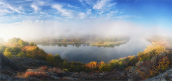 Осенний Гипанис / Река Южный Буг имеет древнее название Гипанис. Каменистые берега, покрытые степной растительностю, особенно привлекательны осенью.