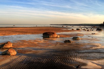 Март...линии отлива / Балтийский берег