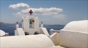 На крышах города / Город Ия — малый город на острове Санторини в архипелаге Киклады