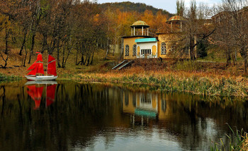 Алый парусник / "Мне снятся не дальних стран чужие города-
Мне алый парусник снится иногда..."