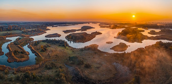 Россыпь островов / Осенний рассвет на озере. 
Курский район, конец октября, 2019 года.
Из фотопроекта «Открывая Ставрополье».