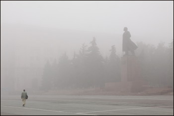 Утро большого города / Челябинск , площадь Революции, 6 утра