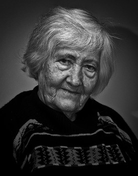 &nbsp; / Красоту ни чем не испортишь, женщина в любом возрасте - женщина.