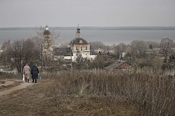 Ноябрь в Переславле-Залесском... / Мы идем по дороге к Плещееву озеру...