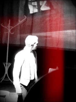 Обратил внимание / ***