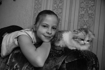 Юлиана с кошкой / модель Юлиана Смирнова