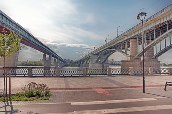 Меж двух мостов / Сентябрь 2019г, Новосибирск (Россия)