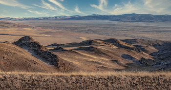 October ... Evening ... View of the valley from a height of 2500 m .... Panorama of 7 frames. / Горная осень.