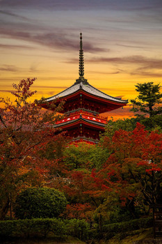Киёмидзу-дэра / Закатные виды Киото
Япония