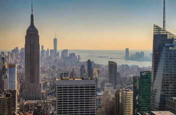 Манхэттен на закате / Нью-Йорк, вид с высоты Рокфеллер-центра