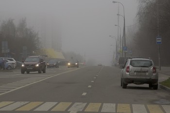 Город / в тумане