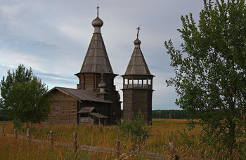 Церковь Иоанна Златоуста / Церковь Иоанна Златоуста (1665 г.) в селе Саунино Каргопольского района.