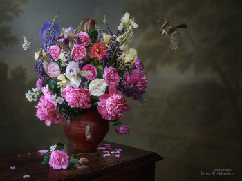 Натюрморт с букетом цветов / Натюрморт в стиле барокко