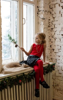 Тёплый декабрь / модель Полина Верещагина
причёска Галина Князева
локация студия «ФотоЦех»