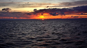 Ладожский закат... / Закат на Ладожском озере после шторма...