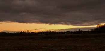 ЗАКАТ В ЯНВАРЕ / ЗАКАТ В ЯНВАРЕ 

СНЕГА ПРАКТИЧЕСКИ НЕТ....