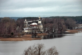 &nbsp; / Богородицкий Житенный женский монастырь.основан в 1716г.расположен в полутора километрах от города Осташкова, на острове озера Селигер- Житном.