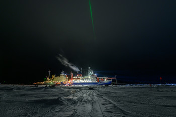 One year on the arctic ice / Mosaic – Multidisciplinary drifting Observatory for the Study of Arctic Climate. (Междисциплинарная дрейфующая обсерватория для изучения климата Арктики).