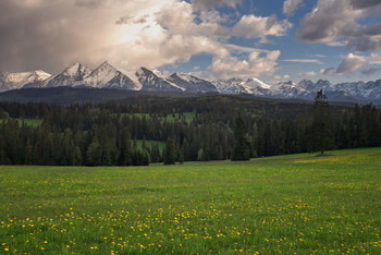 Playing lights / Playing lights over the Tatras