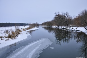 Январь... Начало года. / Река в ожидании морозов.