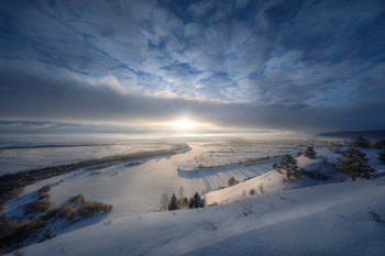 Холодный фронт облаков / Холодный январь в долине Сылвы у Посада. Пермский край.