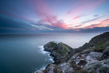 &nbsp; / South Stack Lighthouse photographed during sunset