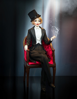 Я одеваюсь для имиджа. Не для себя, не для публики, не для моды, не для мужчин. Marlene Dietrich.. / Авторская кукла.